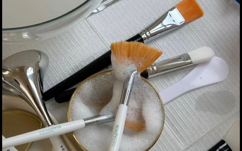 GIFT CARD LADY SUPREME