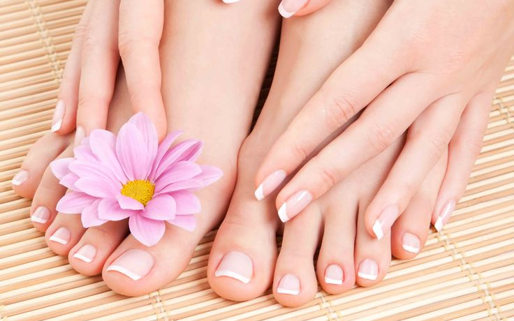 MANI Y PEDI CLÁSICOS